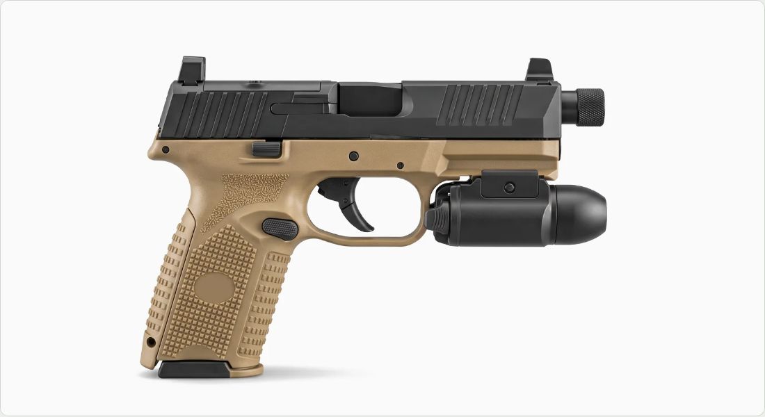 Streamlight TLR-7 X Flex on a FN