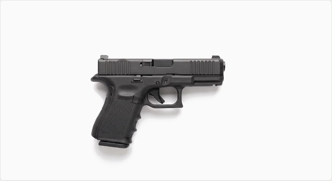 Hogue HandAll Beavertail Grip Sleeve (G19) on a Glock