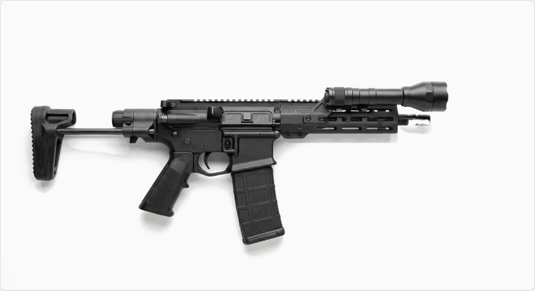 SureFire M640DFT-PRO Turbo Scout Light Pro on a AR PDW