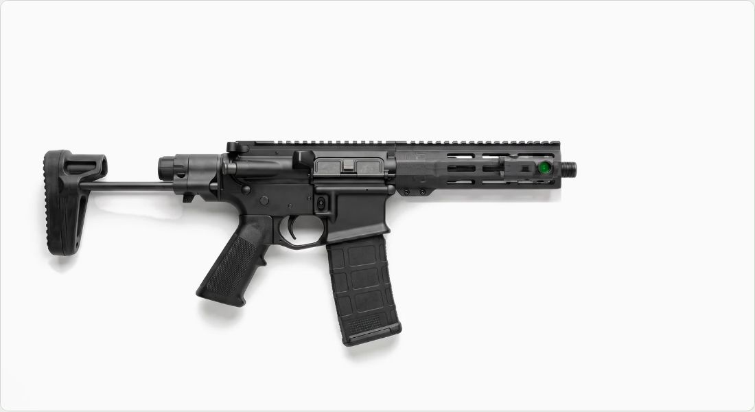 Green aiming laser module on a AR PDW